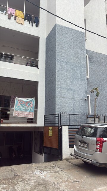 6+ BHK Builder Floor – Exterior View View at Hrbr Layout - for Sale
