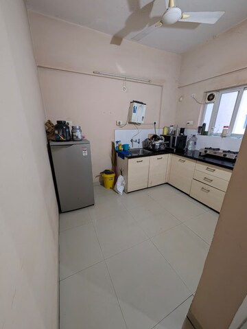 Team Area in 5 BHK Apartment at Kumar Parc Residences, Hadapsar – for Sale