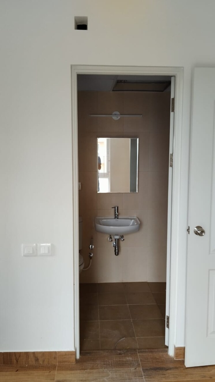 Bathroom, brigade-el-dorado 3 Bedroom 1043 Sq.Ft. Apartment In Bagaluru Bangalore 9206417