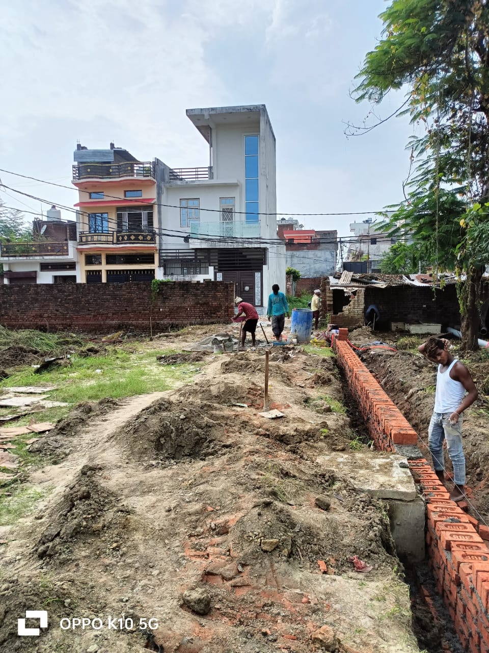 Plot For Sale in Telibagh