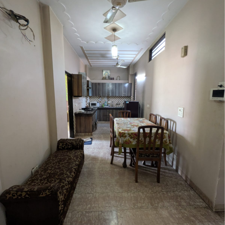 Living Room, sector 23 3.5 Bedroom 1500 Sq.Ft. Villa In Sector 23 Gurgaon 9206587