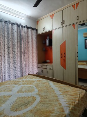 Bedroom in 2 BHK Apartment at Seawoods – for Rent