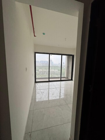 Room in 2 BHK Apartment at Matoshree Apartment Mundhawa, Mundhwa – for Rent