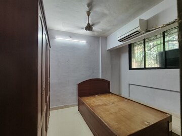 Room in 1 BHK Apartment at Seawoods – for Rent