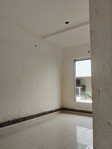 Room in 2.5 BHK Apartment at Shree Ram Apartments, Sahakar Nagar – for Sale