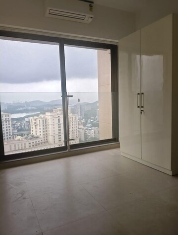 Room in 2 BHK Apartment at Kanakia Silicon Valley, Powai – for Rent