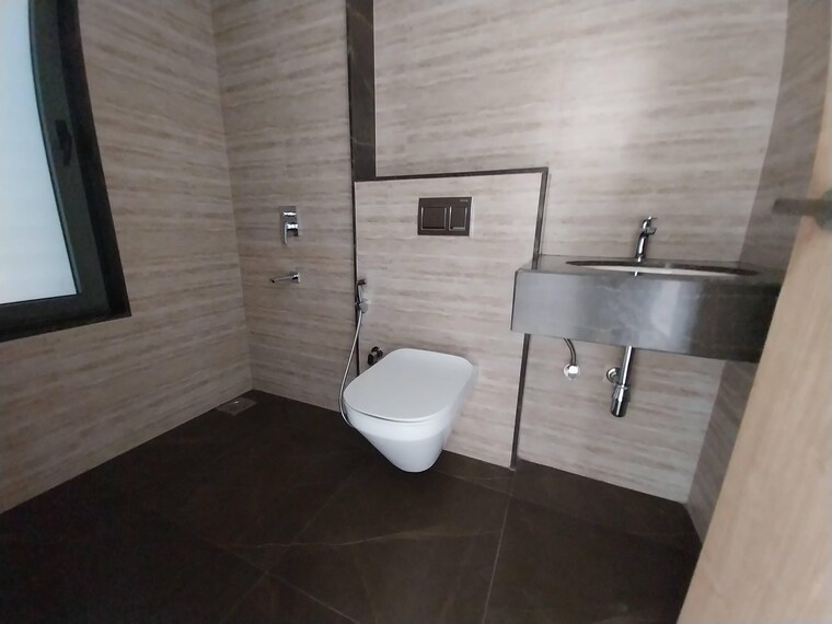 Bathroom, lodha-vista 3 Bedroom 1499 Sq.Ft. Apartment In Lower Parel Mumbai 9206675