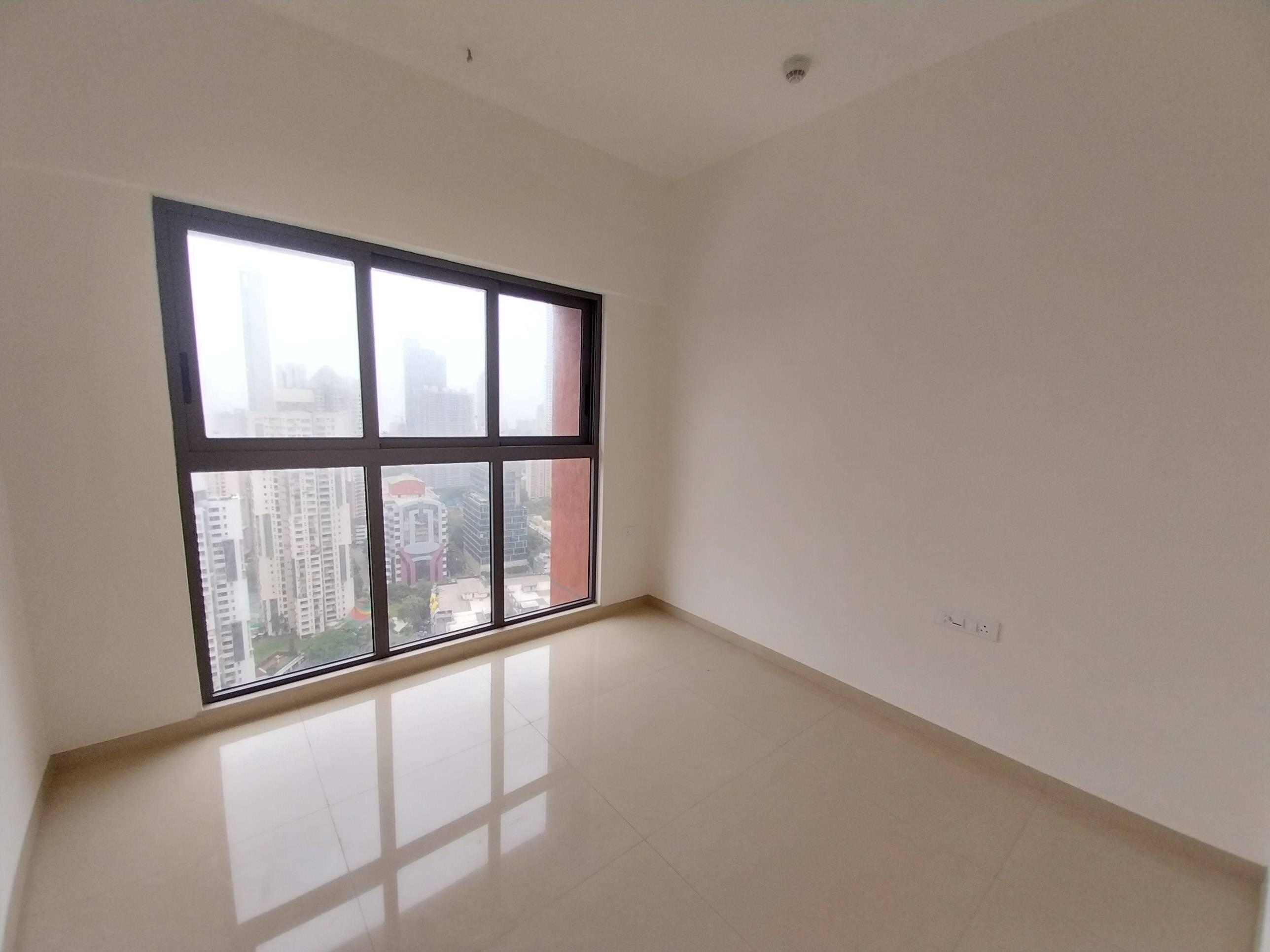 3 BHK + Pooja Room,Servant Room Apartment For Sale in Lodha Vista