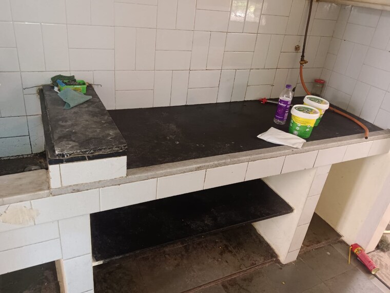 Team Area, mahim 1 Bedroom 350 Sq.Ft. Apartment In Mahim Mumbai 9206687