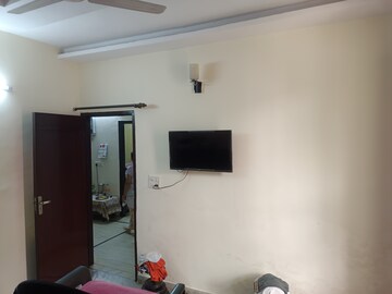 Living Room in 3 BHK Builder Floor at Green Fields Colony – for Rent