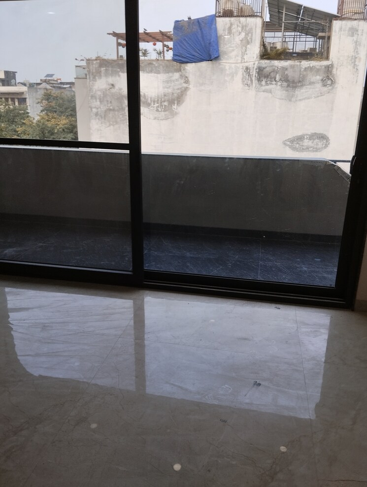 undefined, anand vihar 4 Bedroom 2703 Sq.Ft. Builder Floor In Anand Vihar Delhi 9207012