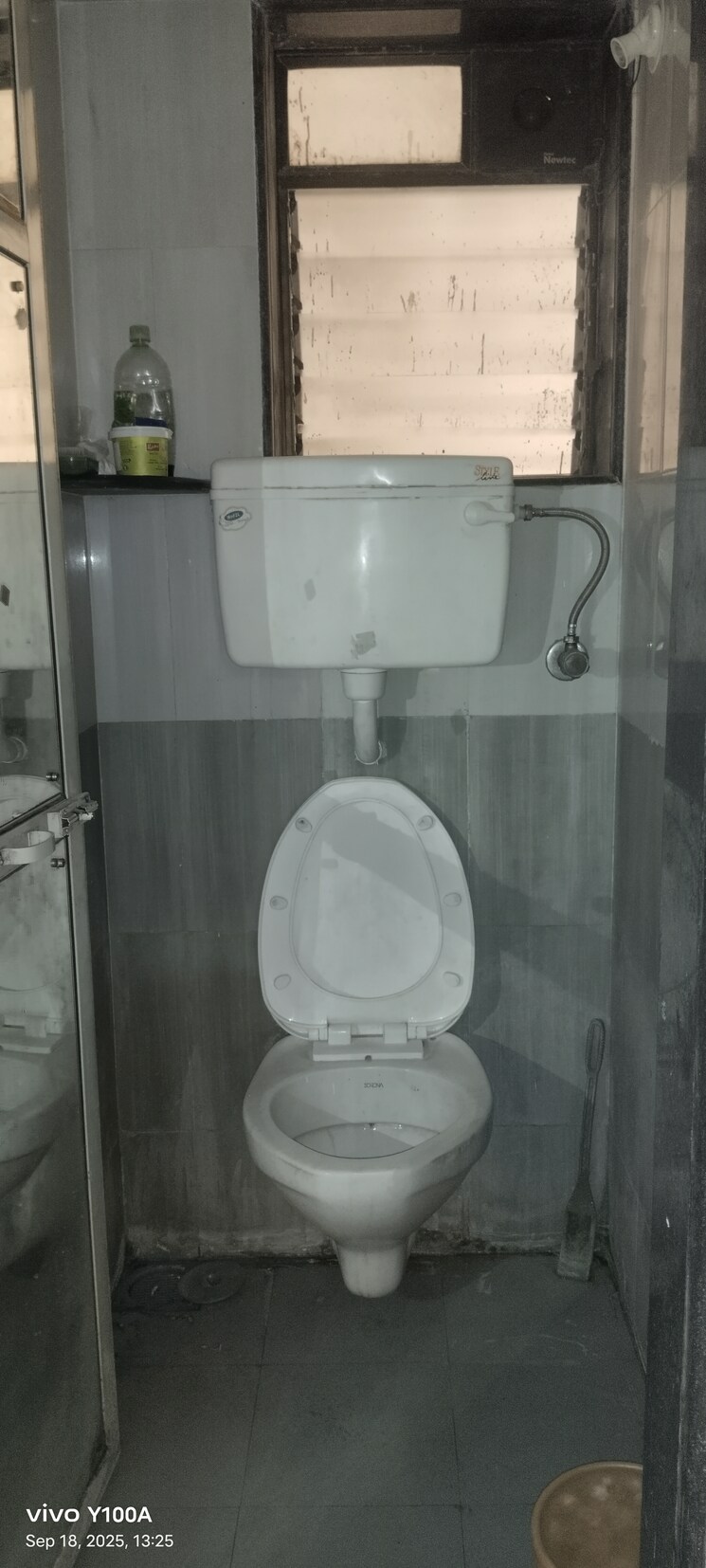 Bathroom, jyoti-apartments 2 Bedroom 650 Sq.Ft. Apartment In Ghatkopar East Mumbai 9206750