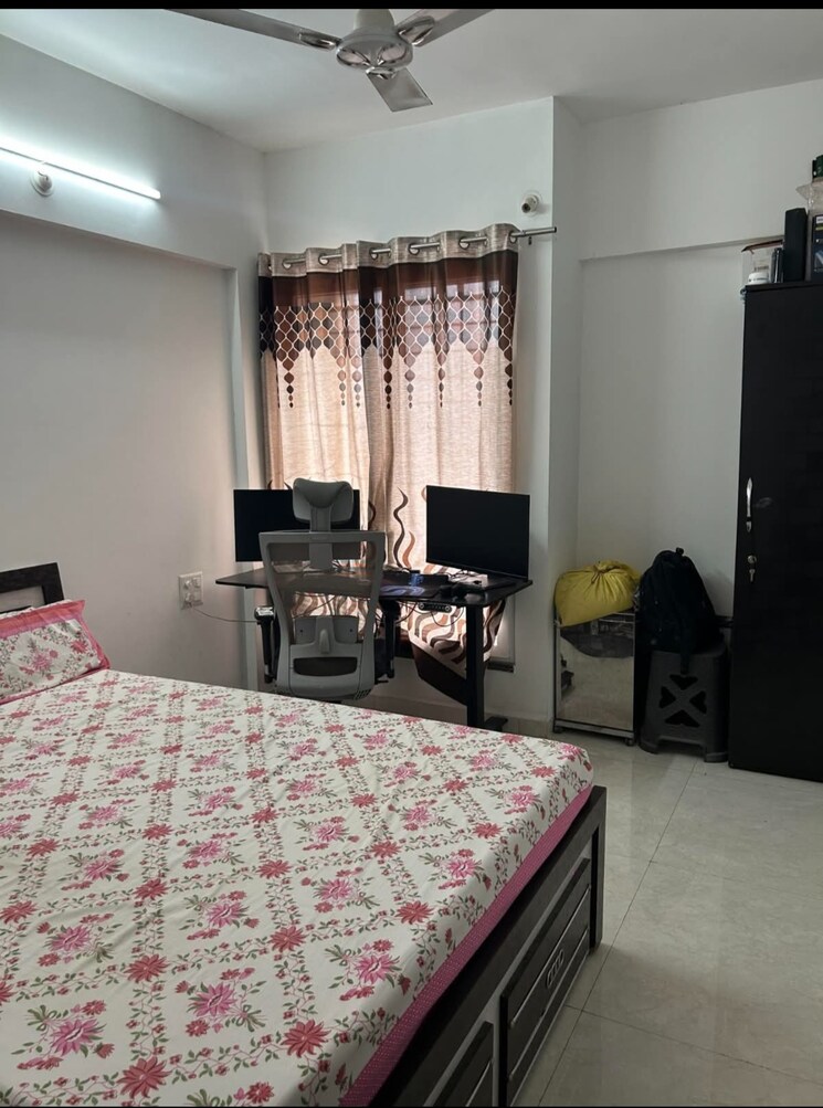 Master Bedroom, majestique-towers 2 Bedroom 1250 Sq.Ft. Apartment In Kharadi Pune 9206765