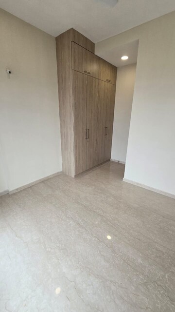 Room in 3 BHK Apartment at Adani Ten BKC, Bandra East – for Rent