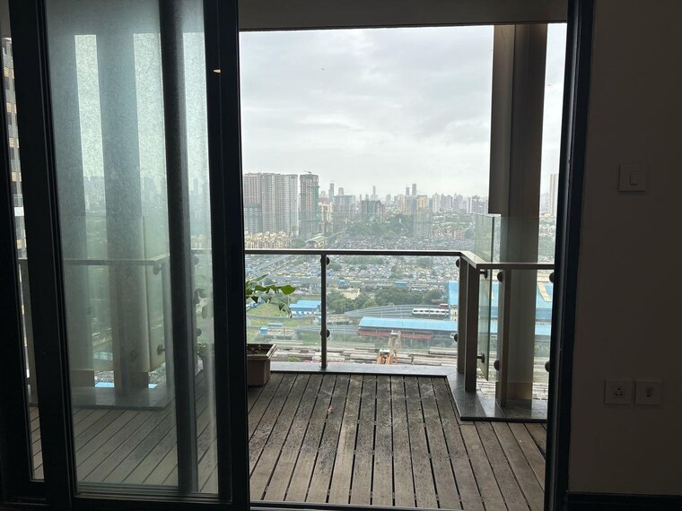 Room, lodha-new-cuffe-parade 3 Bedroom 1355 Sq.Ft. Apartment In Wadala Mumbai 9206749