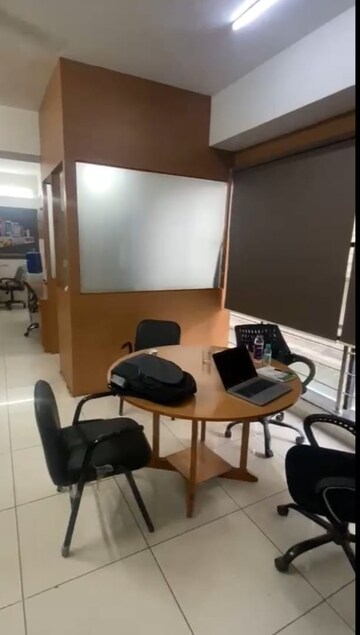  Office Space For Rent in Navrangpura