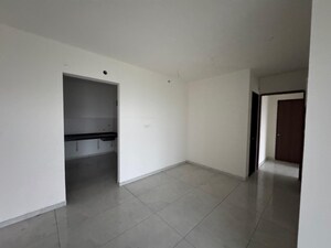 Room in 2 BHK Apartment at Mantra Mirari, Koregaon Park – for Rent