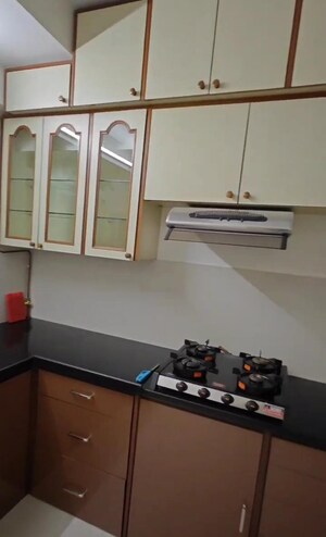 Furnished Amenities in 3 BHK Apartment at Hiranandani Heritage Tower, Powai – for Rent