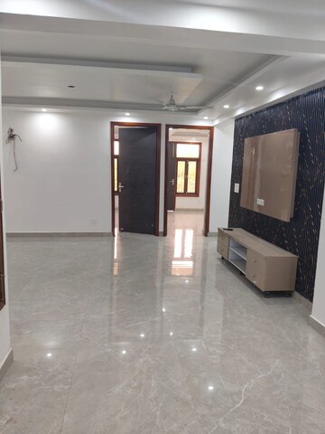 Living Room in 3 BHK Independent House at Chattarpur – for Sale