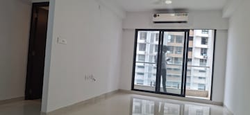 Room in 2 BHK Apartment at Sunteck City Avenue 2, Goregaon West – for Rent