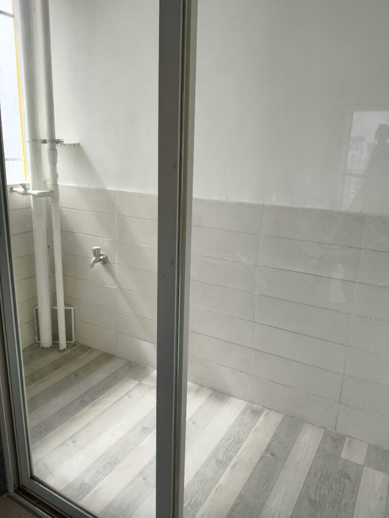 Bathroom, vilas-javdekar-yashone-hinjawadi-phase-1 2 Bedroom 676 Sq.Ft. Apartment In Hinjewadi Pune 9206955