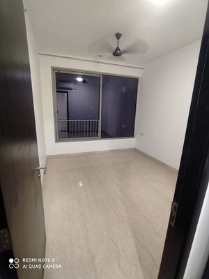 Room in 3 BHK Apartment at Oberoi Eternia, Mulund West – for Rent