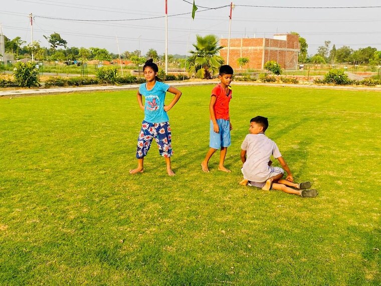 Garden, wing-lucknow-greens-plots  2100 Sq.Ft. Plot In Sultanpur Road Lucknow 9207119