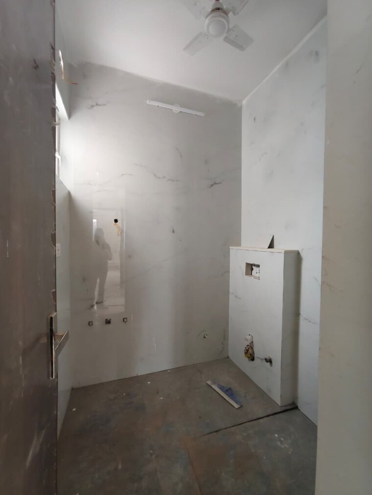 Bathroom, acl-apartment 3 Bedroom 1800 Sq.Ft. Apartment In Vasant Kunj Delhi 9207141