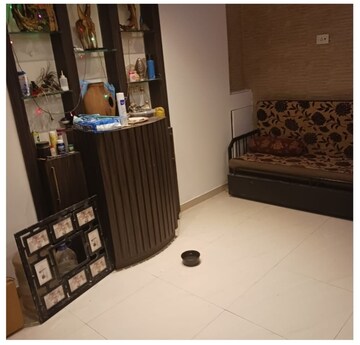 Team Area in 2 BHK Apartment at Kuber Complex, Andheri West – for Sale
