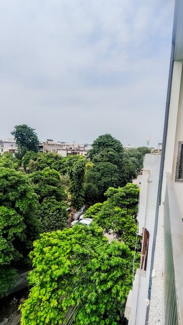 2 BHK Builder Floor – Garden View at Malviya Nagar - for Rent
