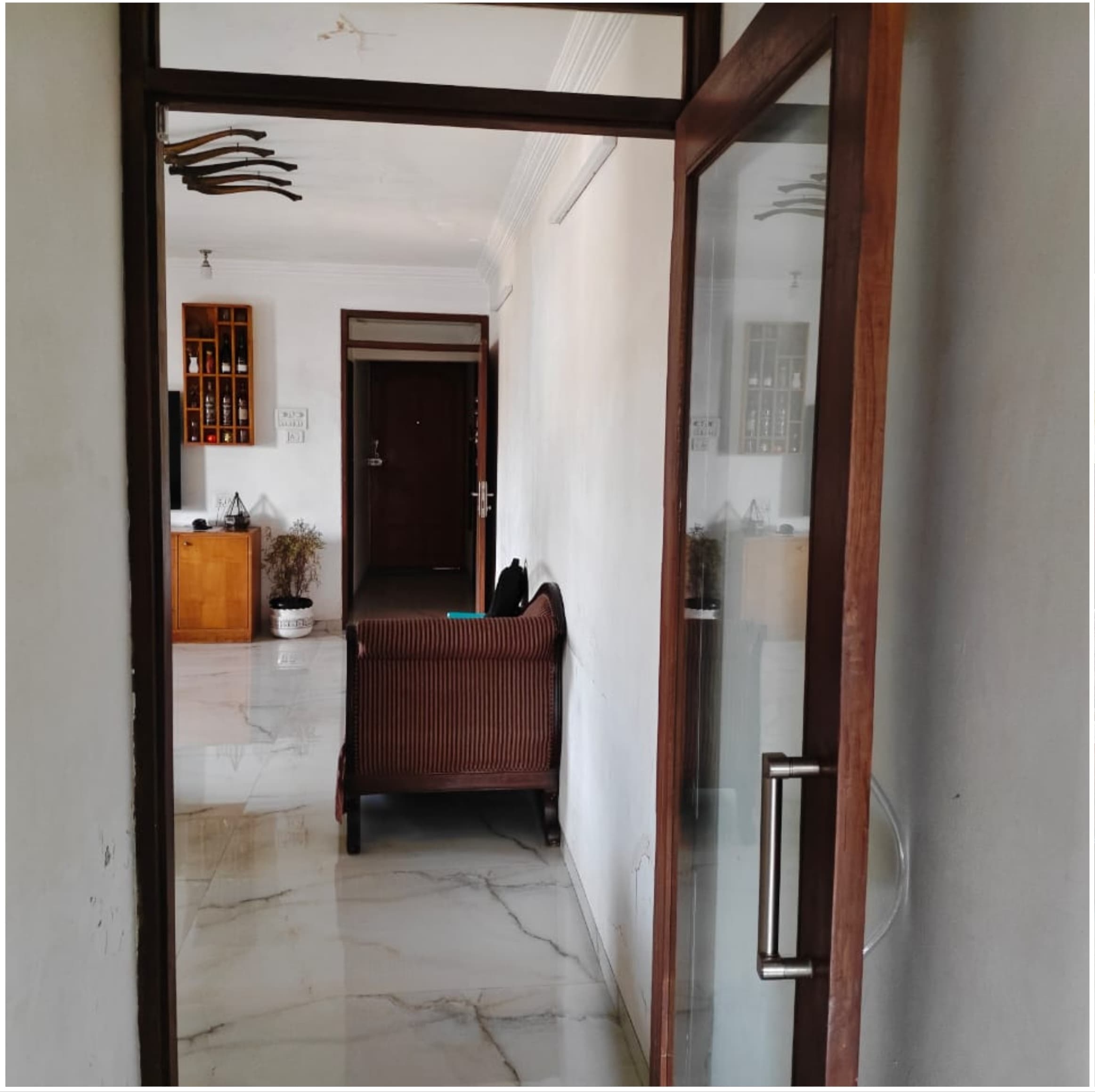 4 BHK 2000 Sq.Ft. Apartment in Arshie Complex