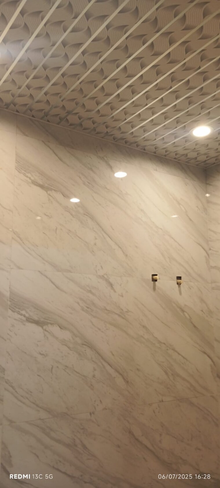 Bathroom, sector 46 3 Bedroom 1200 Sq.Ft. Apartment In Sector 46 Noida 9207185