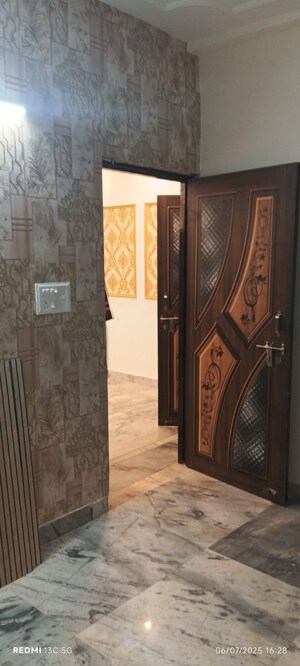 Bathroom in 3 BHK Apartment at Sector 46 – for Rent