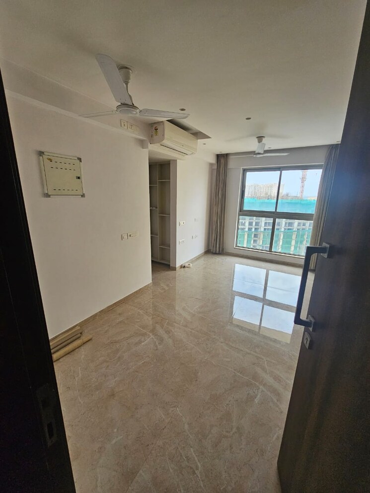 Room, hiranandani-regent-hill 1 Bedroom 379 Sq.Ft. Apartment In Powai Mumbai 9207210