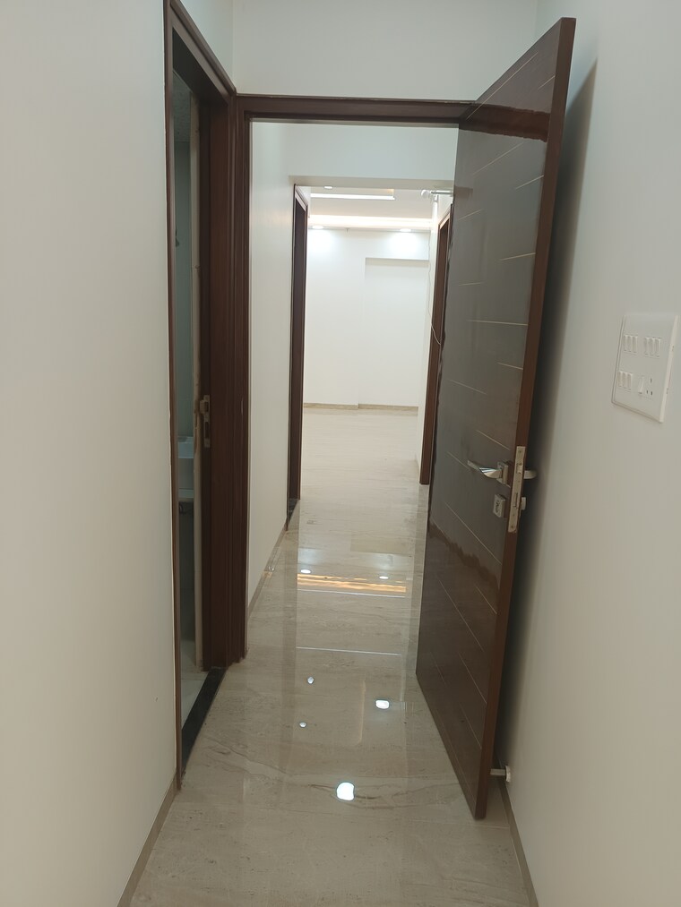 undefined, gulmohar road 3 Bedroom 1100 Sq.Ft. Apartment In Gulmohar Road Mumbai 9207248