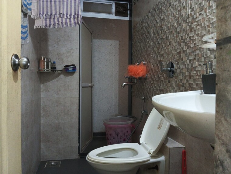 Bathroom, cosmos-classique 2 Bedroom 638 Sq.Ft. Apartment In Ghodbunder Road Thane 9207234