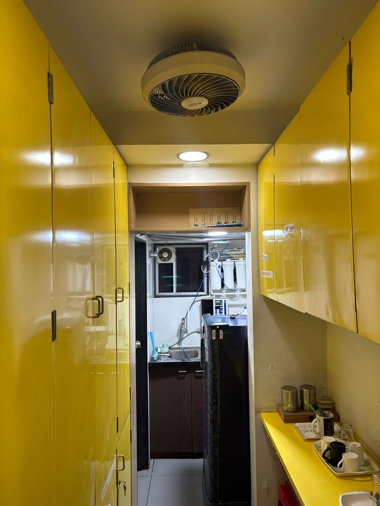 Gym, navrangpura Commercial Office Space 653 Sq.Ft. In Navrangpura Ahmedabad 9207239