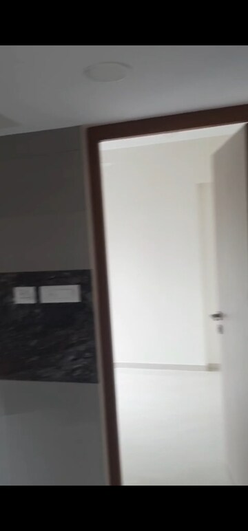 Room in 1 BHK Apartment at Gurukrupa Param, Vikhroli East – for Rent