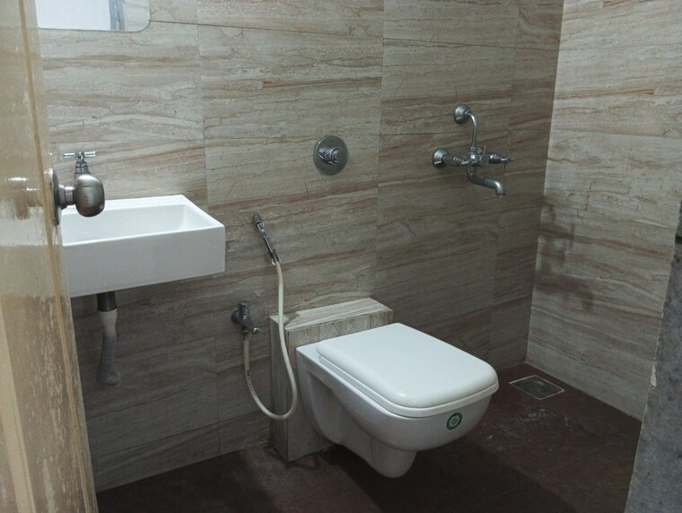Bathroom, cosmos-classique 2 Bedroom 686 Sq.Ft. Apartment In Ghodbunder Road Thane 9207297