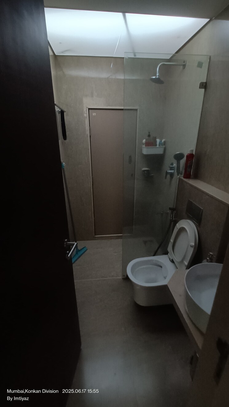 Bathroom, dadar west 3 Bedroom 1401 Sq.Ft. Apartment In Dadar West Mumbai 9207262