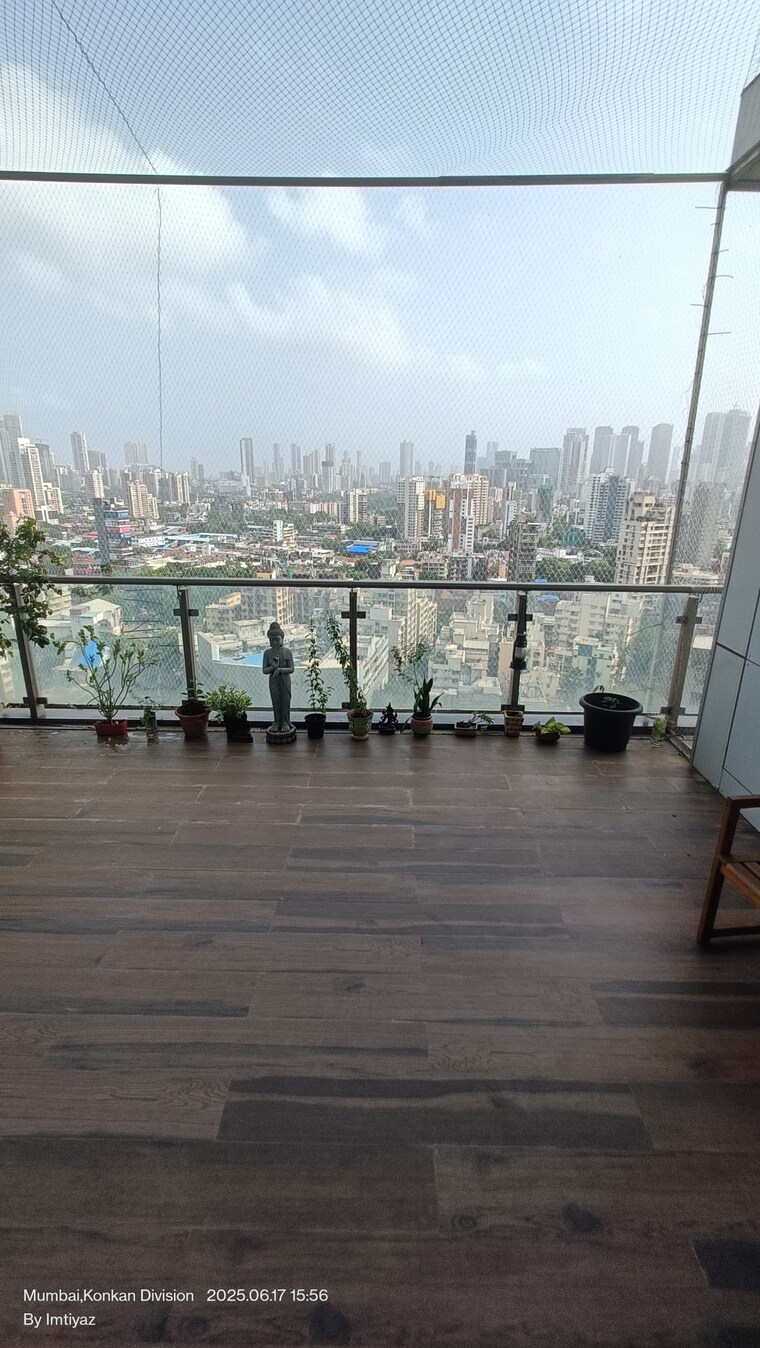 Gym, dadar west 3 Bedroom 1401 Sq.Ft. Apartment In Dadar West Mumbai 9207262