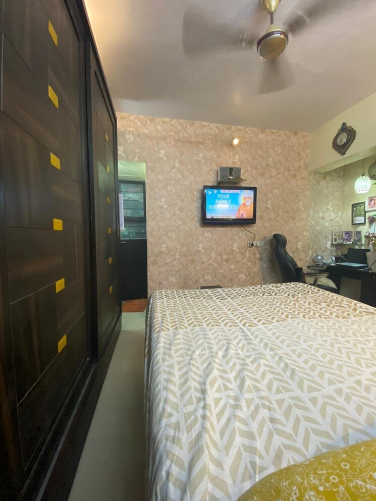  Parking, greeshma-residency-ii 2 Bedroom 1075 Sq.Ft. Apartment In Eastern Express Highway Thane 9207277