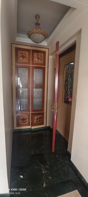 Furnished Amenities in 3 BHK Apartment at Hiranandani Glen Croft, Powai – for Rent