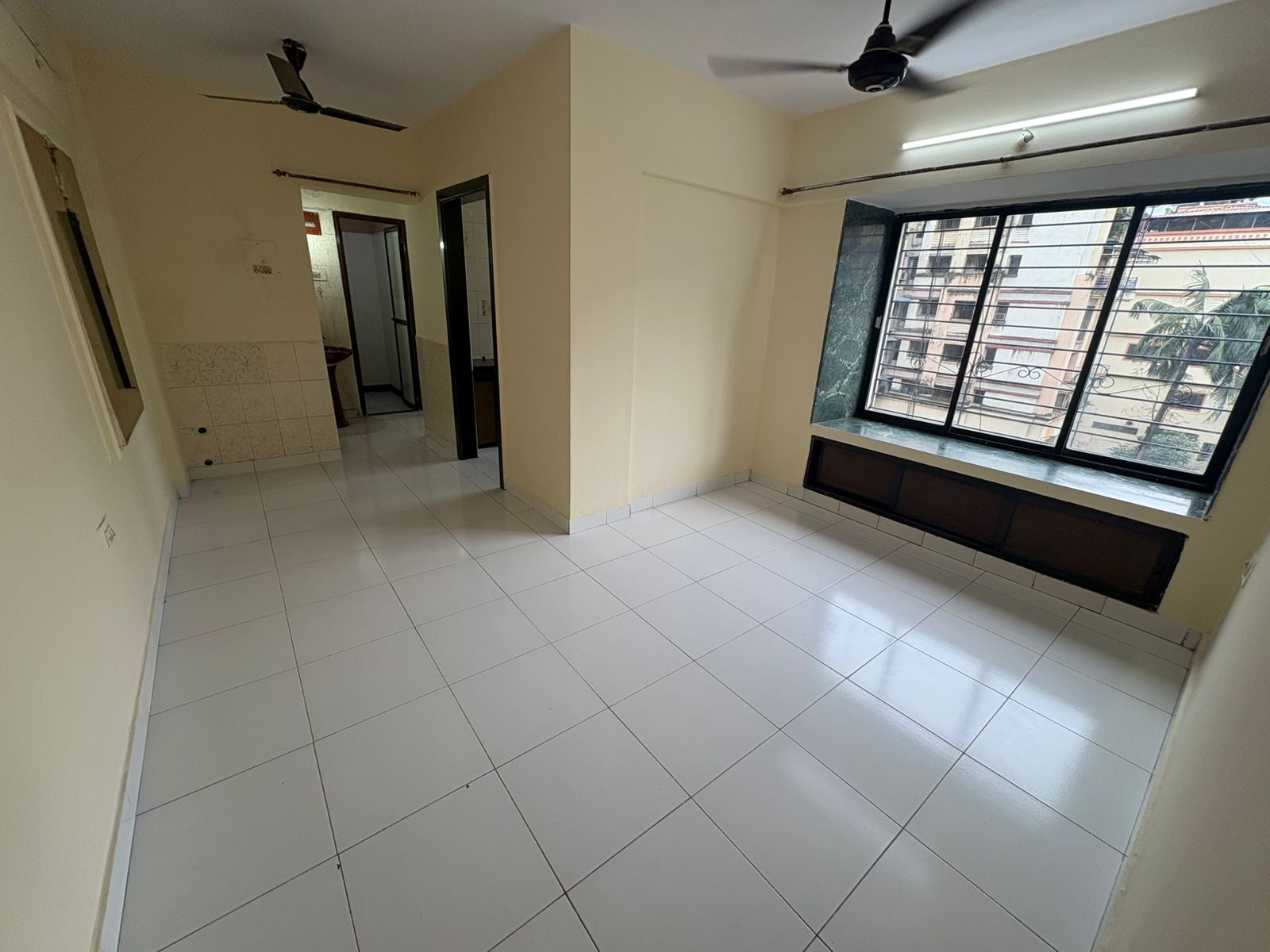 1 BHK Apartment For Rent in Kopar Khairane