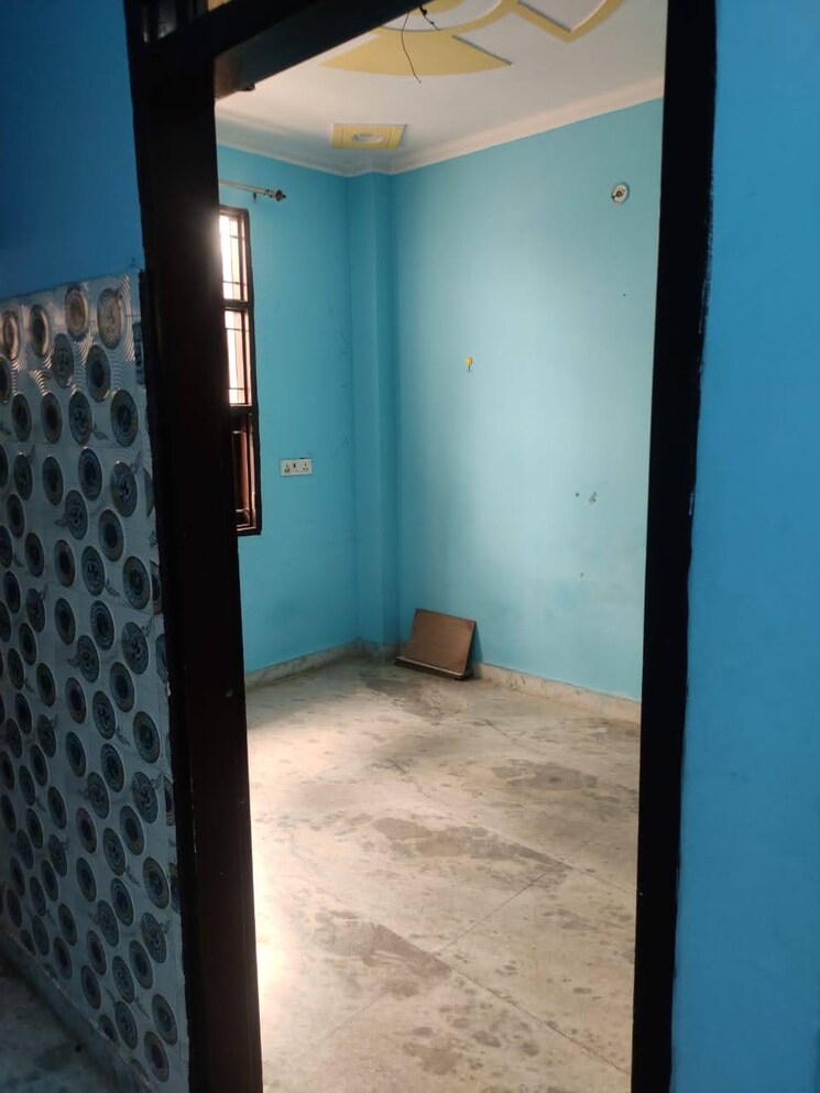 Room, vipin garden 2 Bedroom 60 Sq.Mt. Builder Floor In Vipin Garden Delhi 9207545