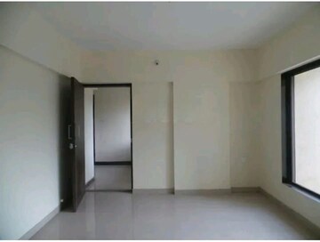 Room in 3 BHK Apartment at Runwal Garden City, Balkum Pada – for Rent