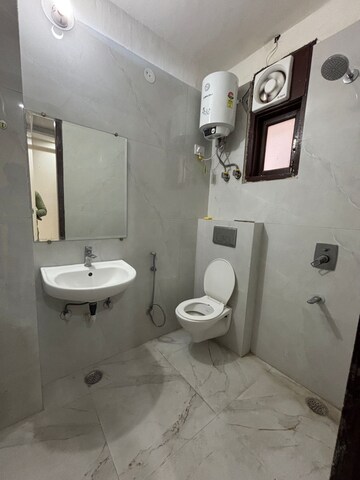 Bathroom in 2 BHK Apartment at Palm Residency Chhatarpur, Chattarpur – for Rent
