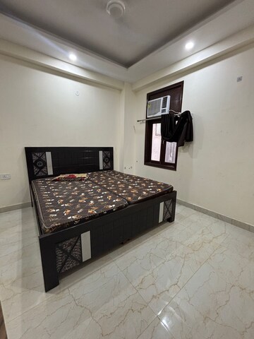 Bedroom in 2 BHK Apartment at Palm Residency Chhatarpur, Chattarpur – for Rent