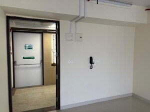 Room in  Office Space at One World, Malad West – for Rent