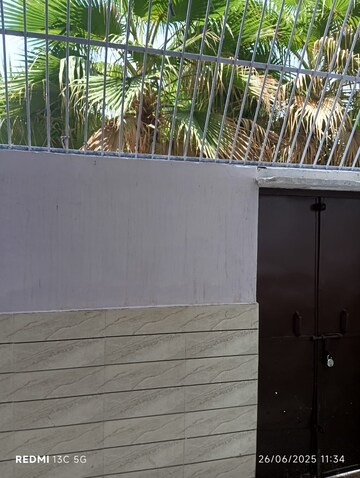 Balcony in 1 BHK Apartment at Sector 45 – for Rent